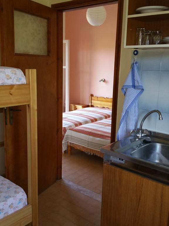 Guesthouse Karidia Skala Eresou Ngoại thất bức ảnh