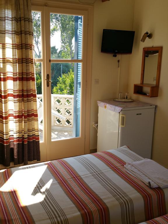 Guesthouse Karidia Skala Eresou Ngoại thất bức ảnh