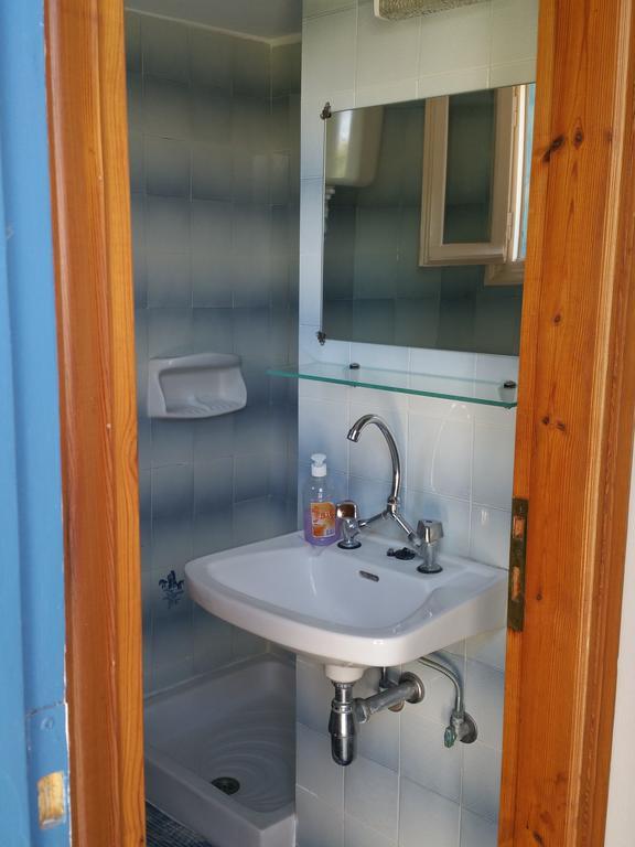 Guesthouse Karidia Skala Eresou Ngoại thất bức ảnh
