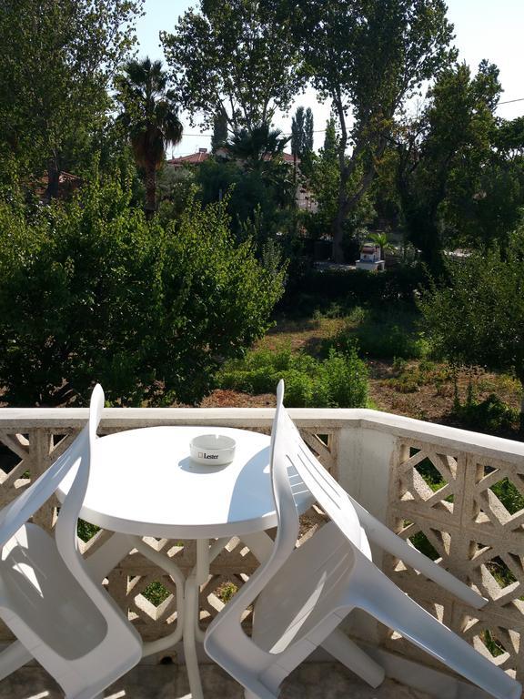 Guesthouse Karidia Skala Eresou Ngoại thất bức ảnh