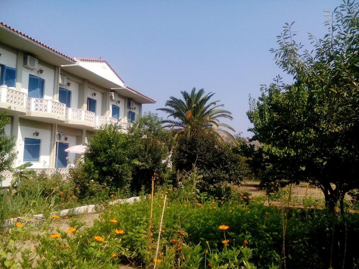 Guesthouse Karidia Skala Eresou Ngoại thất bức ảnh